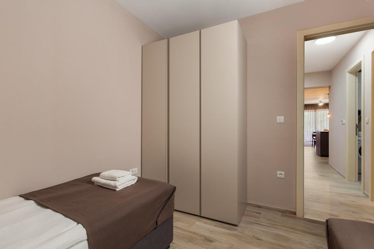 Hana Apartment *