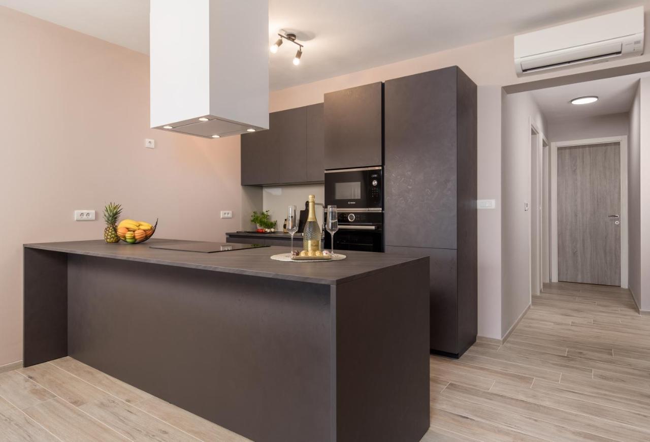Hana Apartment